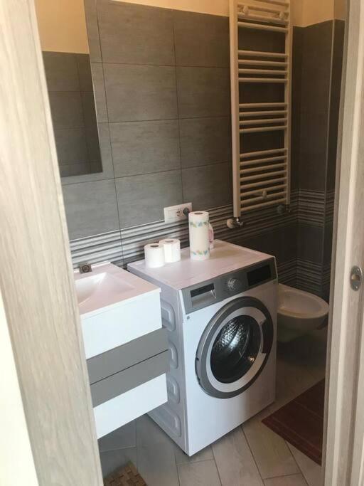 Premium Apartment With Parking Ciampino Exteriör bild